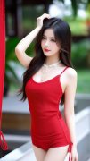 男生和女生一路差差差得很痛的轮滑V